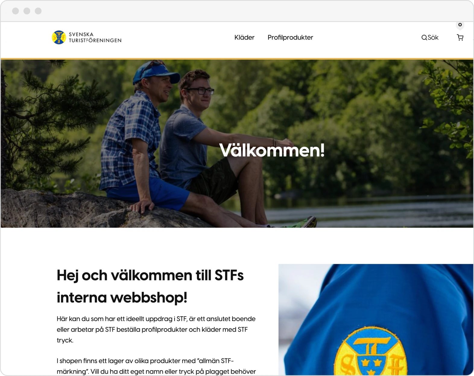Startsidan i Svenska Turistföreningens webbshop, med deras logotyp, färger och en bild på en jacka med STF-märke.